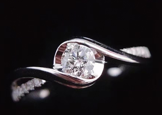 गोल कट 0.46ct रियल डायमंड ज्वैलरी रिंग 14K व्हाइट गोल्ड मटेरियल ODM
