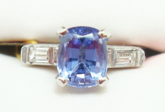 हीरे के साथ 14k व्हाइट गोल्ड ओवल असली प्राकृतिक Tanzanite अंगूठी