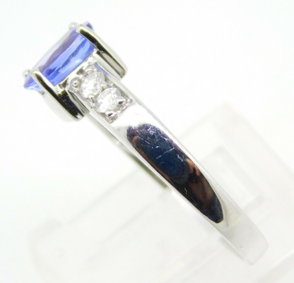 हीरे के साथ 14k व्हाइट गोल्ड ओवल असली प्राकृतिक Tanzanite अंगूठी