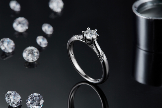 थोक Moissanite आभूषण 925 स्टर्लिंग चांदी कस्टम Moissanite अंगूठी सगाई