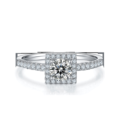 महिलाओं की अंगूठी के लिए सफेद भव्यता कस्टम स्क्वायर डिजाइन Moissanite हीरे प्रशस्त सगाई