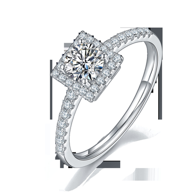 महिलाओं की अंगूठी के लिए सफेद भव्यता कस्टम स्क्वायर डिजाइन Moissanite हीरे प्रशस्त सगाई