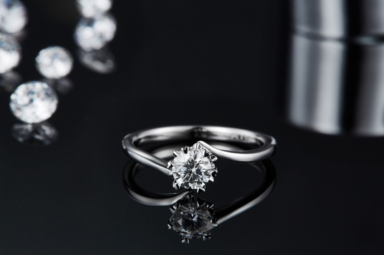 Lady 9k राउंड 7.5mm Moissanite सिल्वर रिंग ओपन फैशन ग्रैंड्योर ज्वेलरी