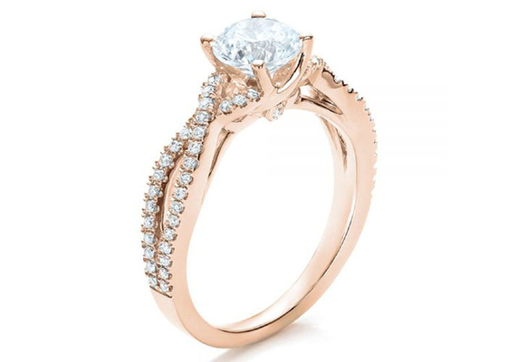 क्लॉ सेटिंग 18K रोज गोल्ड रिंग 0.8ct GH VS1 GIA डायमंड के साथ