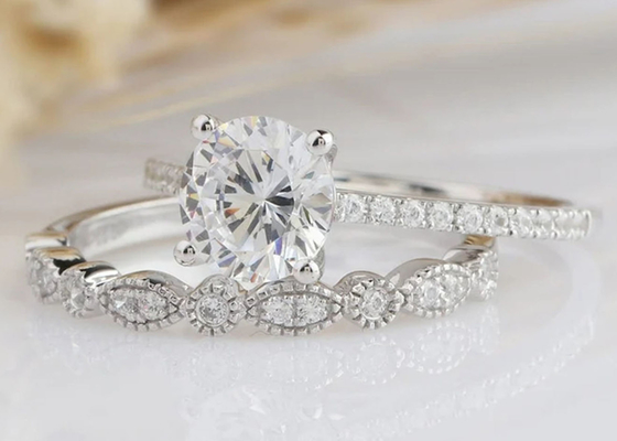 18K व्हाइट गोल्ड डायमंड एंगेजमेंट वेडिंग रिंग्स 1.25CT 6.5mm ODM