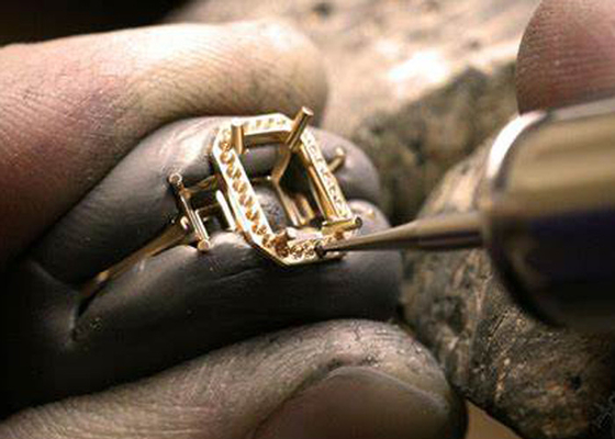 सगाई के लिए दो टोन 0.80ct सेमी माउंट ज्वेलरी रिंग 14K गोल्ड मटेरियल ODM: