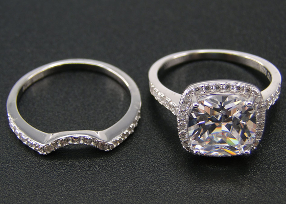 हेलो 1.0ct डायमंड एंगेजमेंट वेडिंग रिंग्स 53PCS प्रोंग सेटिंग टाइप
