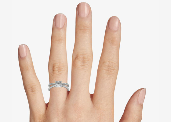 0.1ct RD3.0MM वादा सगाई और शादी की अंगूठी 3.21g वजन सेट करें: