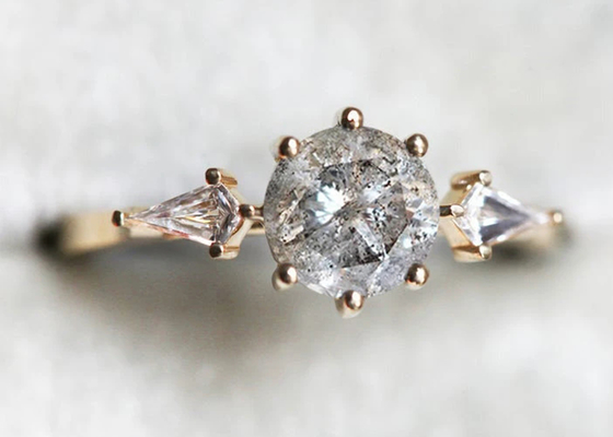 0.8ct लैब ग्रोन डायमंड एंगेजमेंट रिंग्स, 9k गोल्ड वेडिंग रिंग ODM OEM