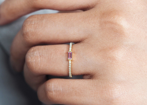 एंगेजमेंट प्रोंग सेटिंग टाइप के लिए थिन डायमंड 9K गोल्ड रिंग 0.20ct 2.5MM चौड़ाई: