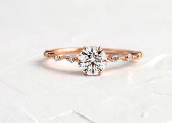 1.0ct Moissanite डायमंड रिंग्स, राउंड कट एंगेजमेंट रिंग्स 6.5MM ODM