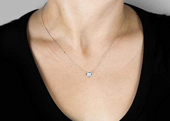 6x6mm Moissanite के साथ 16 इंच 14K गोल्ड नेकलेस हार्ट बेजल स्टाइल